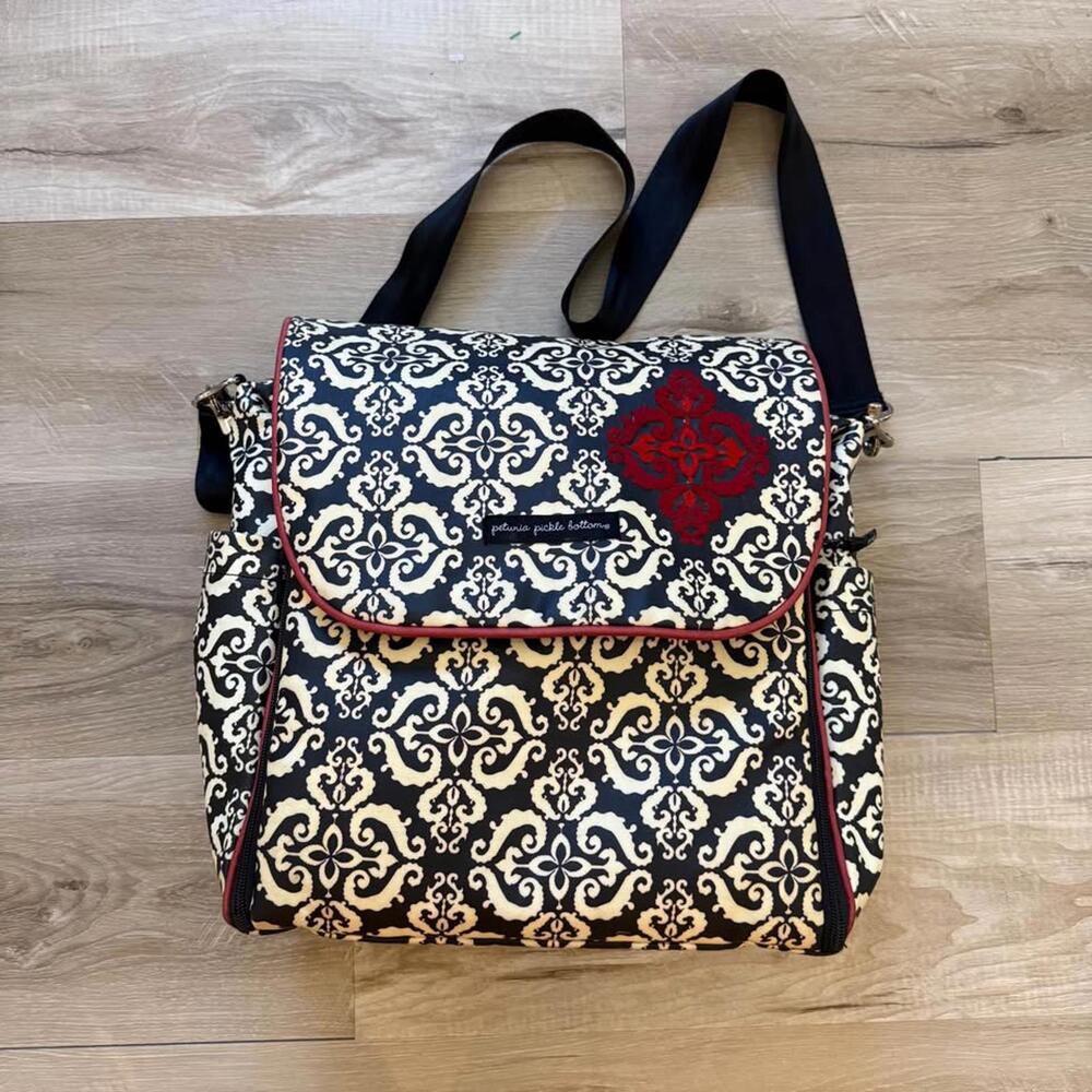 Petunia Pickle Bottom‎ Diaper Bag